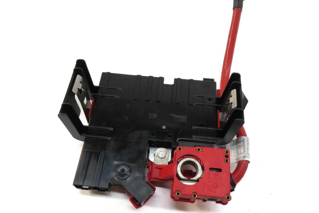 Thumbnail 4: 2013 BMW ACTIVE HYBRID 7 (F04) POSITIVE BATTERY CABLE POWER DISTRIBUTION BOX