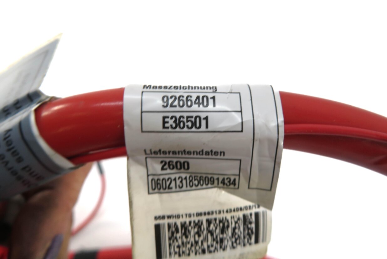Thumbnail 5: 2013 BMW ACTIVE HYBRID 7 (F04) POSITIVE BATTERY CABLE w/ TERMINAL (RED) 9266402