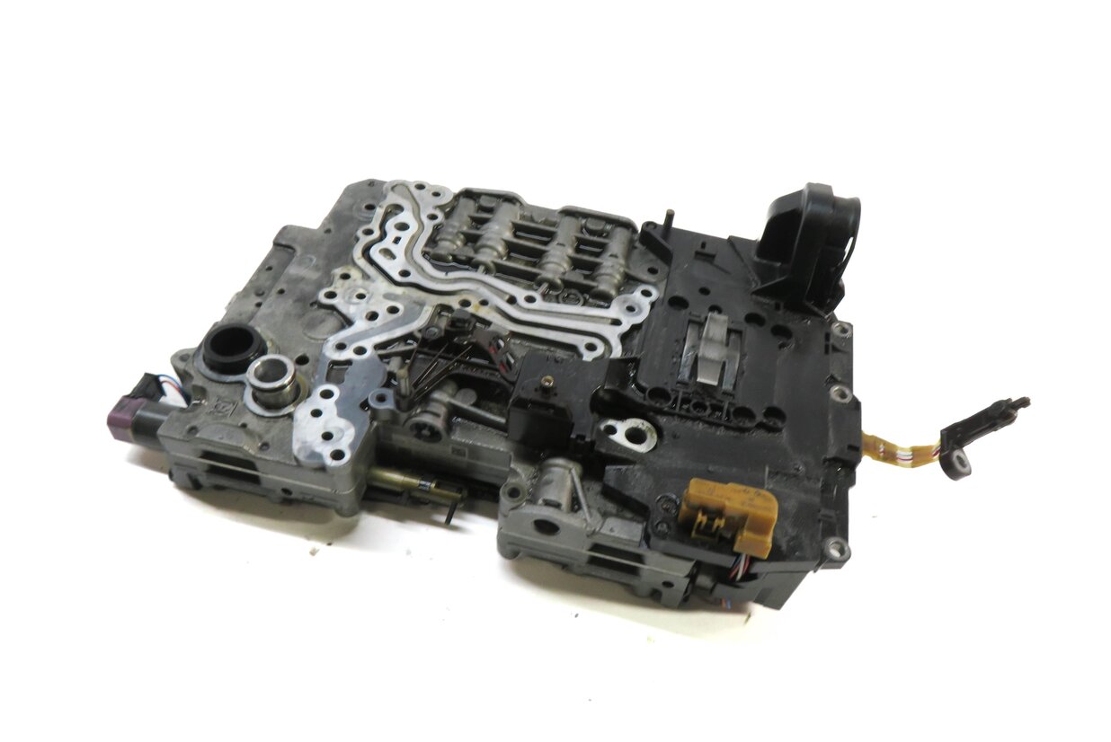 13-15 ACTIVE 7 HYBRID F01 3.0L N55 HYBRID AUTO TRANS 8 SPEED- VALVE BODY GA8P70H