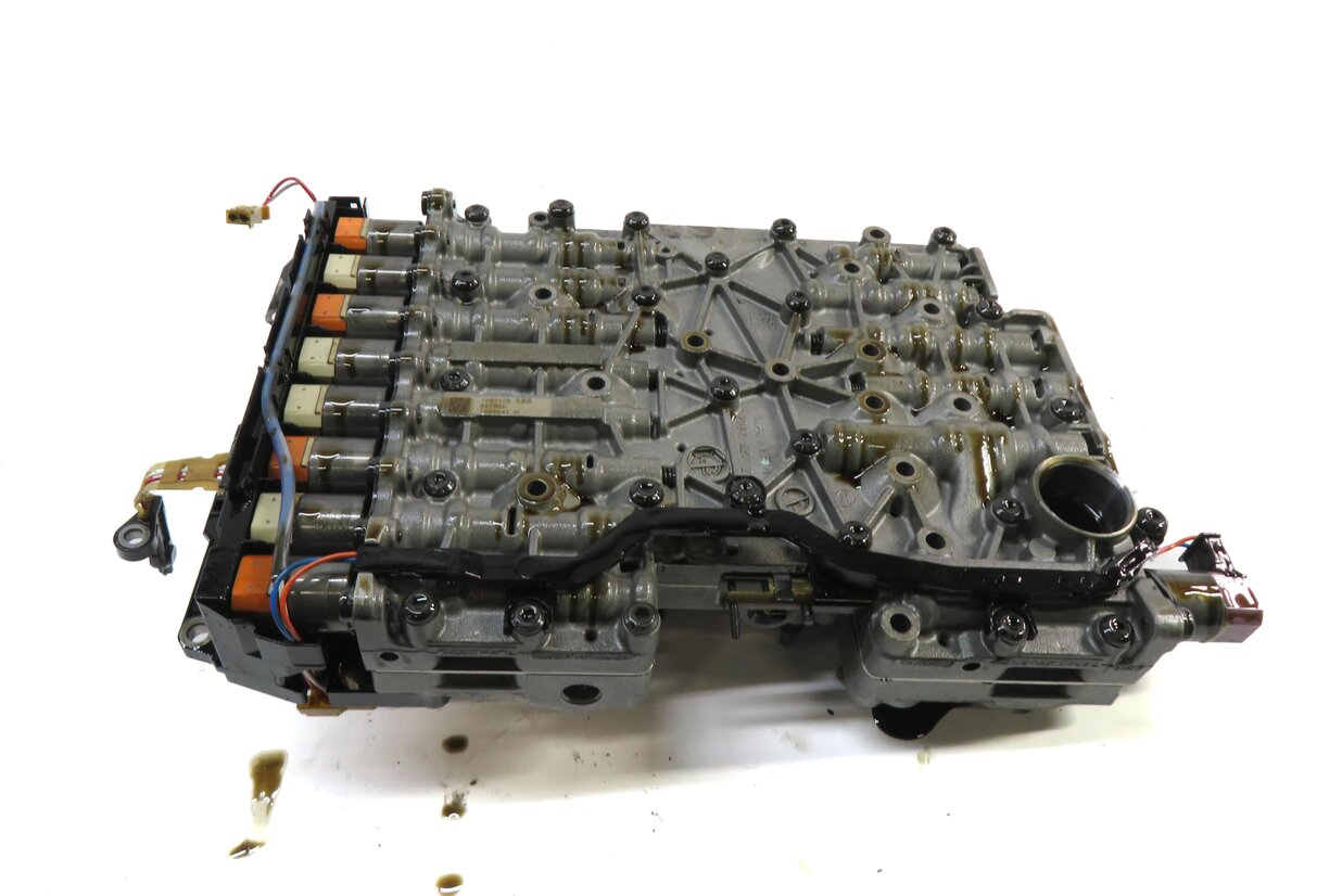 Thumbnail 4: 13-15 ACTIVE 7 HYBRID F01 3.0L N55 HYBRID AUTO TRANS 8 SPEED- VALVE BODY GA8P70H