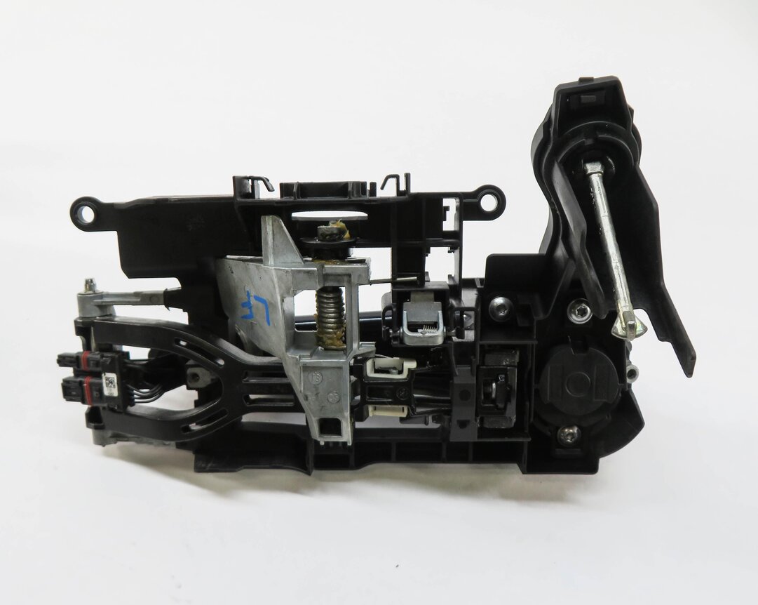Thumbnail 4: 09-15 BMW 740i 750i 760i B7 (F01) LEFT FRONT DRIVER COMFORT DOOR HANDLE (BLACK)