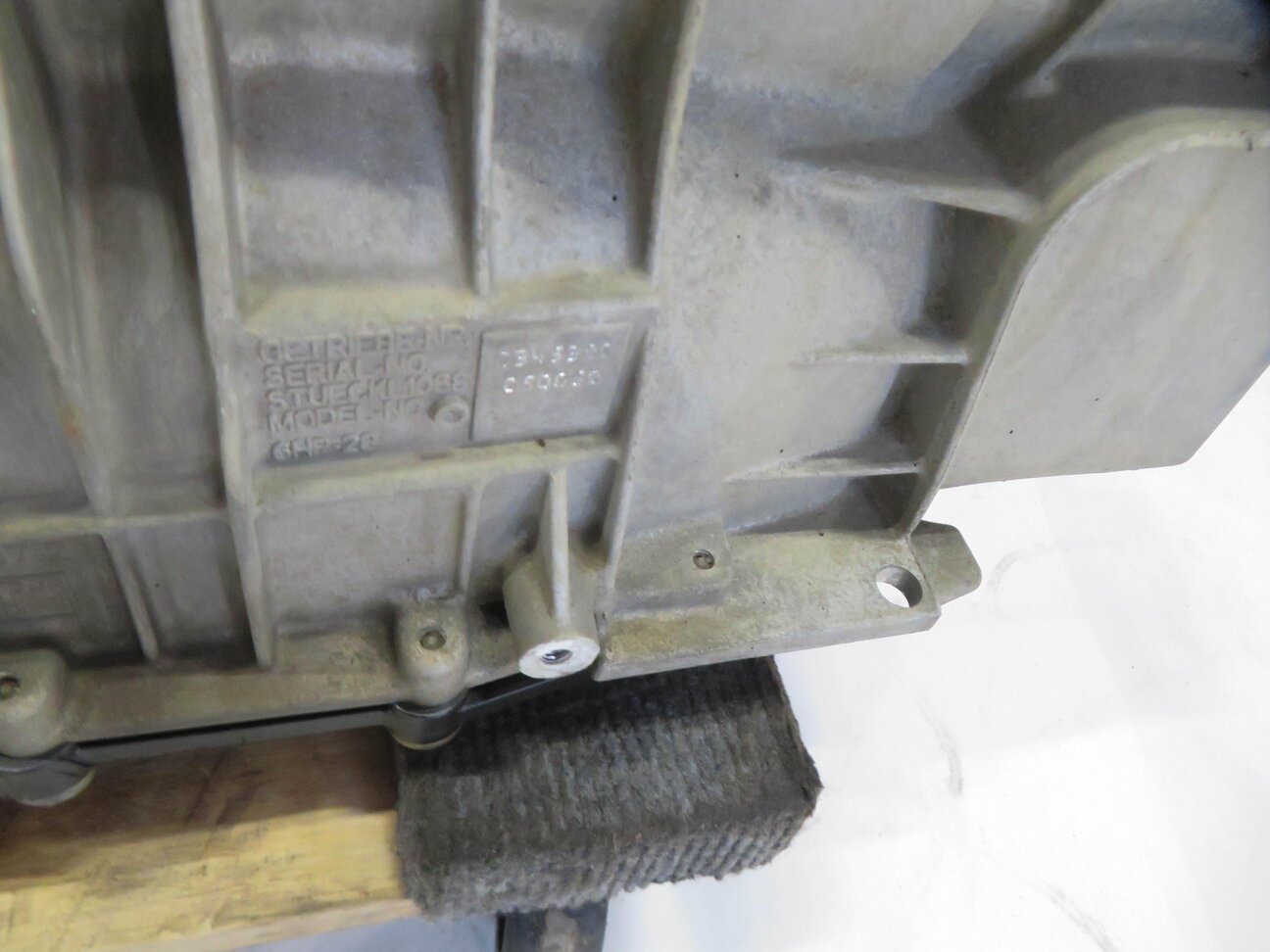 Thumbnail 7: 12-13 RANGE ROVER SPORT (L320 L322) 5.0L SUPERCHARGED AUTO TRANSMISSION ASSEMBLY