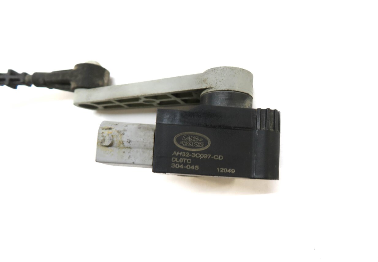 Thumbnail 4: 2012 RANGE ROVER SPORT (L320) FRONT LEFT DRIVER SUSPENSION HEIGHT LEVEL SENSOR
