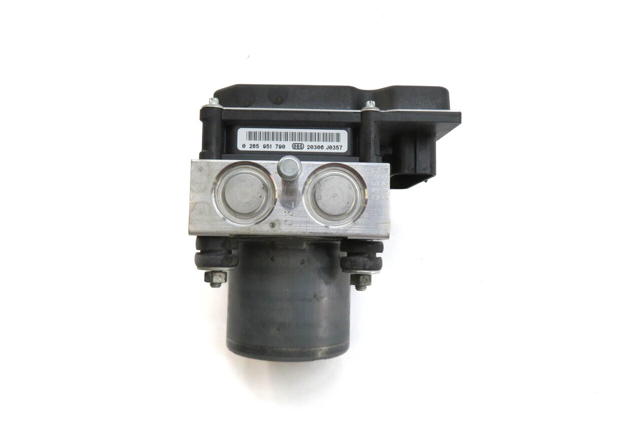 Thumbnail 3: 2012-2013 LR4 / RANGE ROVER SPORT (L320) ABS ANTI LOCK BRAKE PUMP w/ MODULE