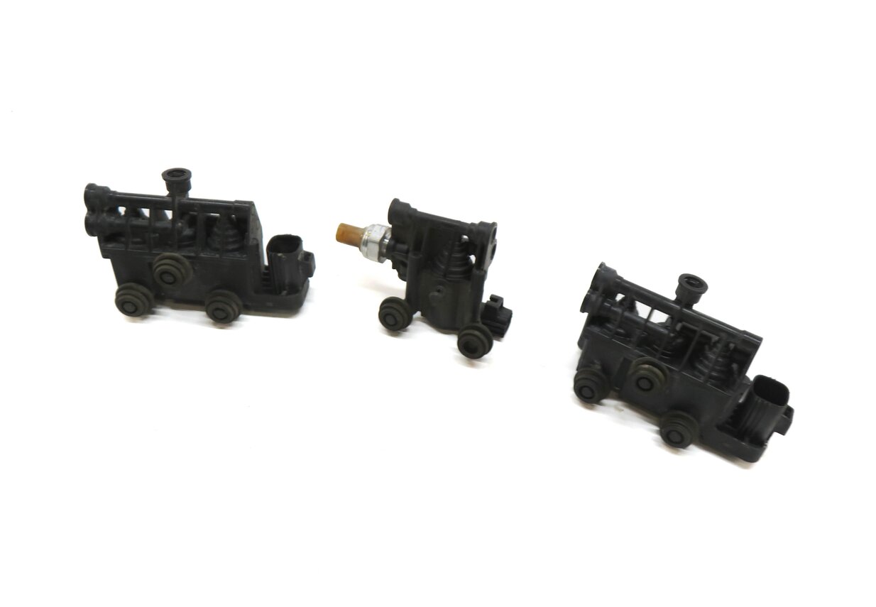 2012 RANGE ROVER SPORT (L320) AIR SUSPENSION TRANSFER RELIEF VALVE SET/3
