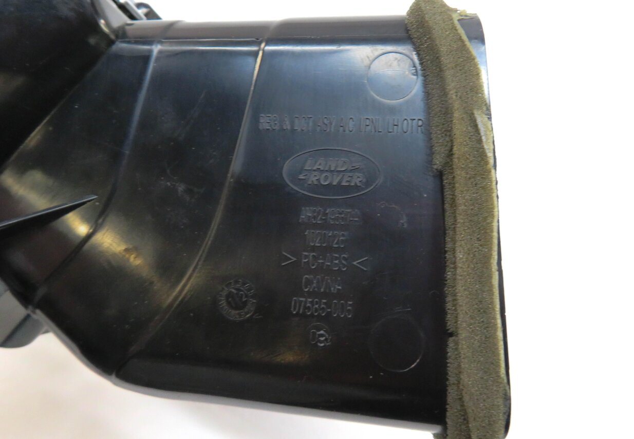 Thumbnail 5: 2012 RANGE ROVER SPORT (L320) FRONT LEFT DRIVER OUTER A/C HEATER AIR VENT SILVER