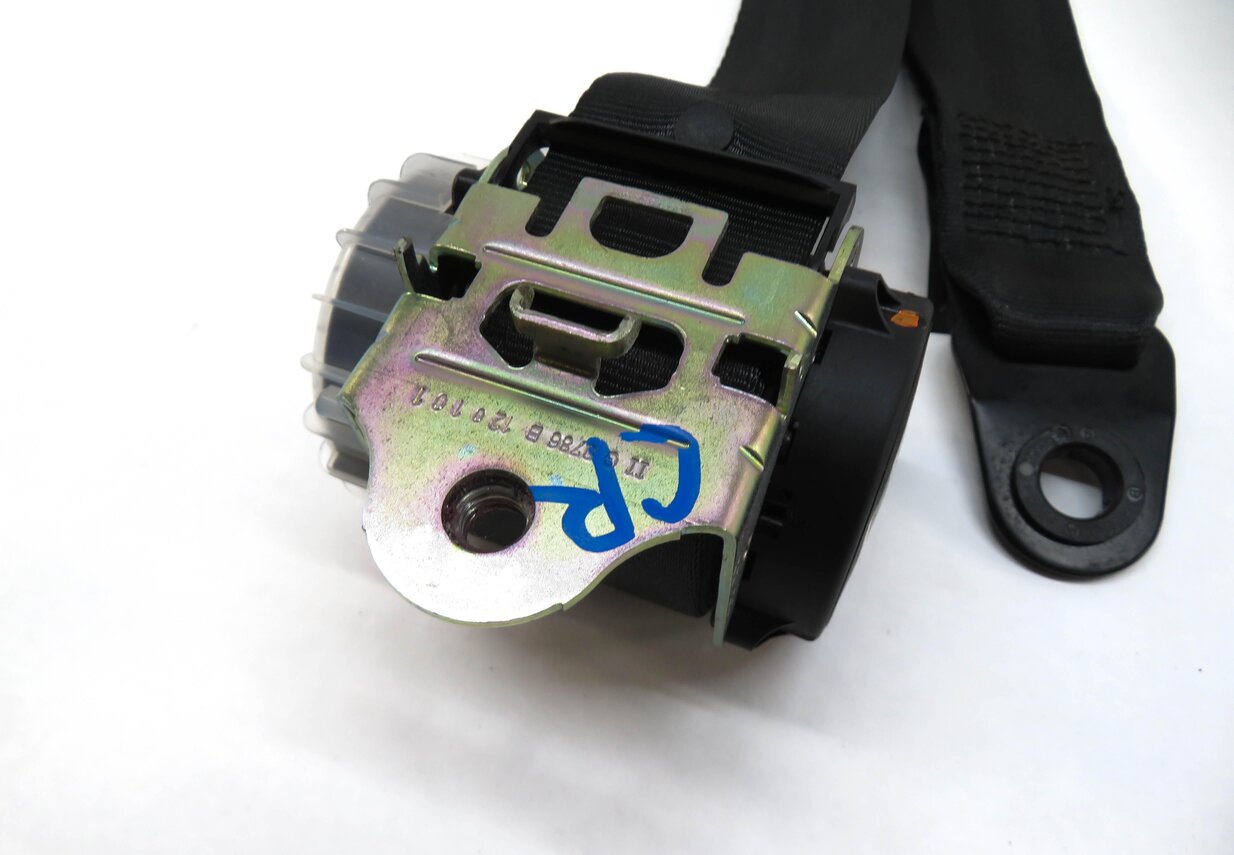 Thumbnail 4: 2012 RANGE ROVER SPORT (L320) REAR 2ND ROW CENTER SEATBELT RETRACTOR (BLACK)