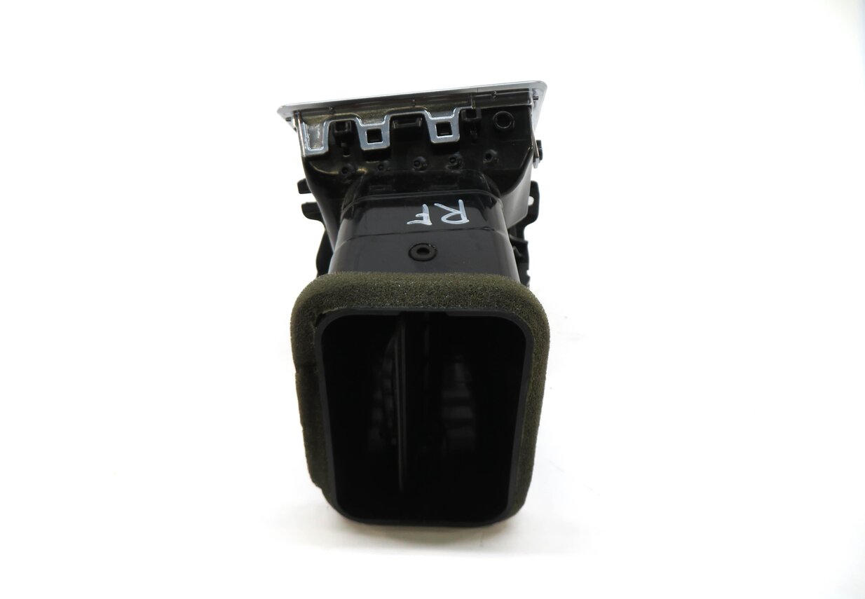 Thumbnail 3: 2012 RANGE ROVER SPORT (L320) FRONT RIGHT PASSENGER OUTER A/C HEATER AIR VENT