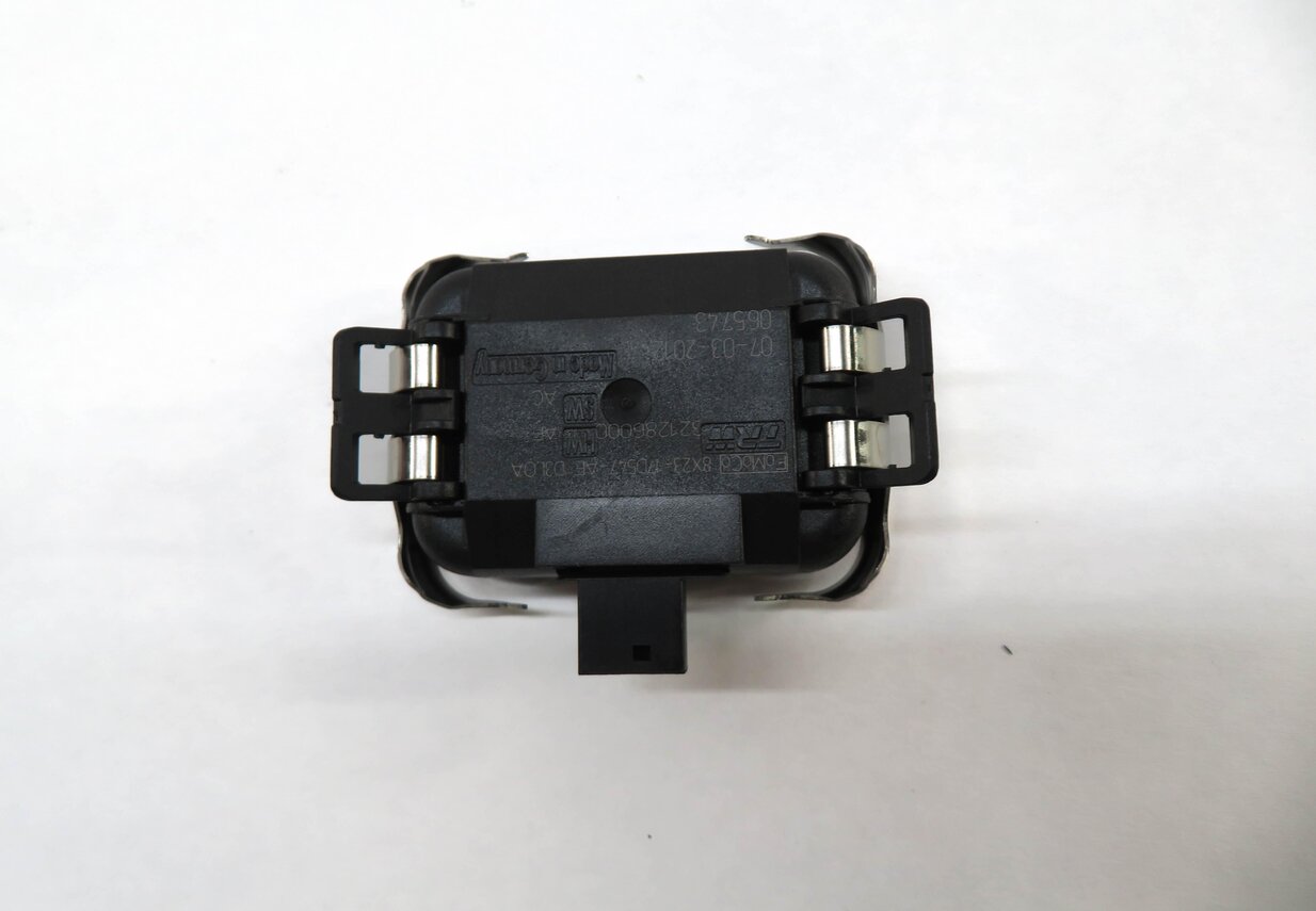 Thumbnail 2: 2010-2016 LR2 LR4 RANGE ROVER SPORT (L320 L322) WINDSHIELD WIPER RAIN SENSOR