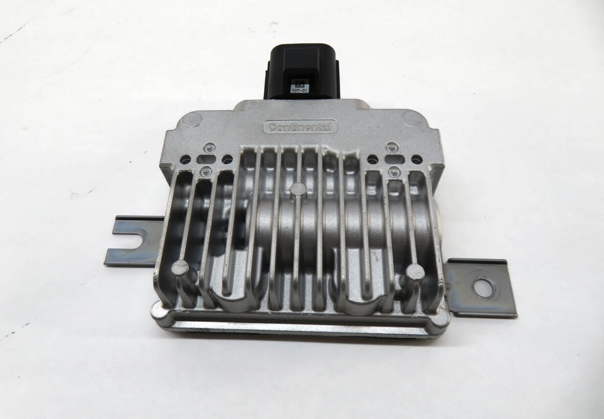 Thumbnail 2: 2010-2015 LR2 LR4 EVOQUE RANGE ROVER SPORT (L320 L538) FUEL PUMP CONTROL MODULE