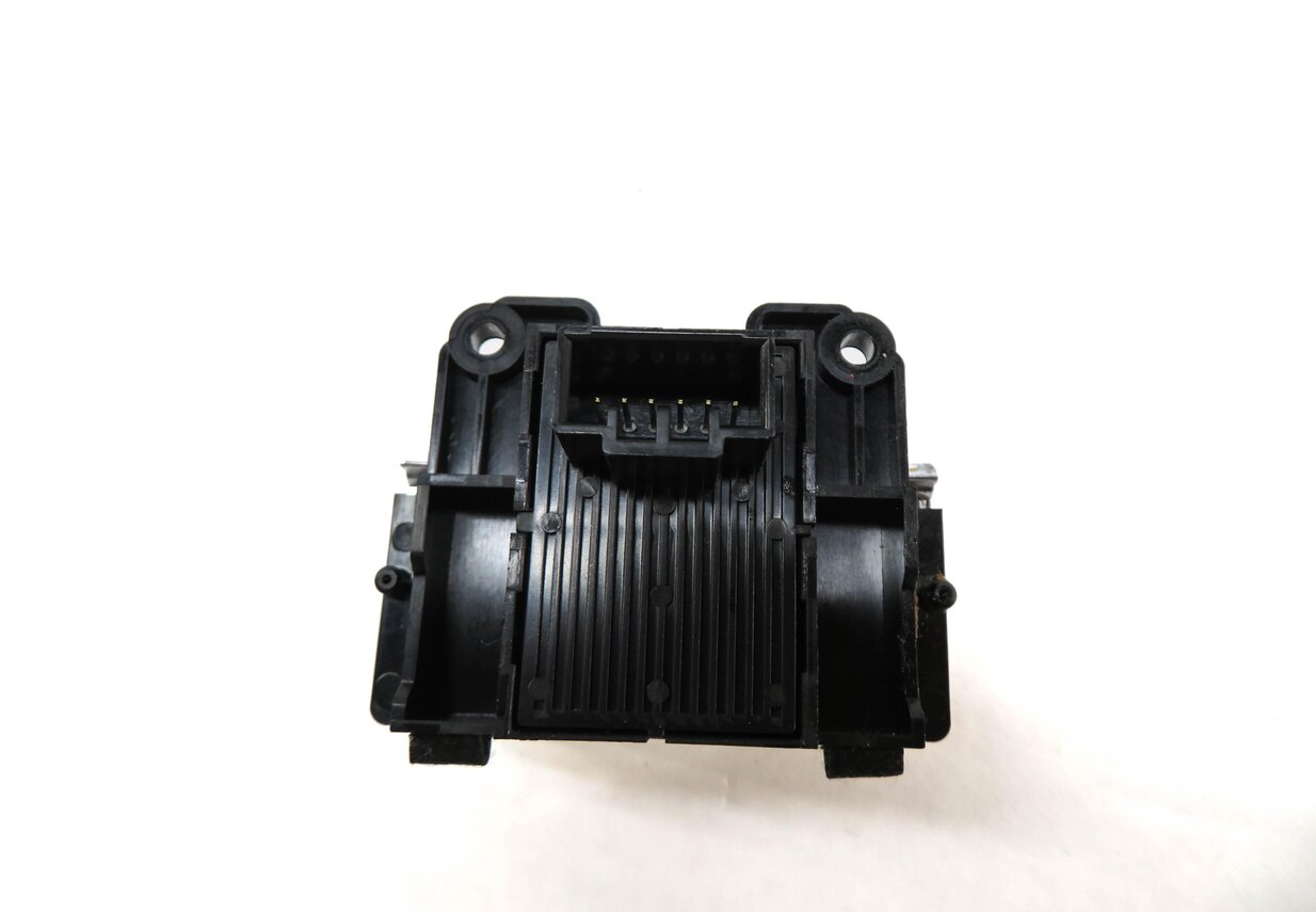 Thumbnail 4: 2012 RANGE ROVER SPORT (L320) EMERGENCY HILL PARKING BRAKE SWITCH (SILVER)