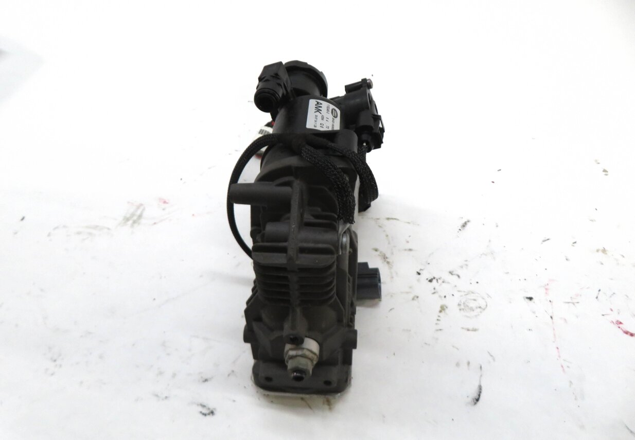 Thumbnail 6: 05-16 LAND ROVER LR3 LR4 / RANGE ROVER SPORT (L320) SUSPENSION COMPRESSOR (AMK)