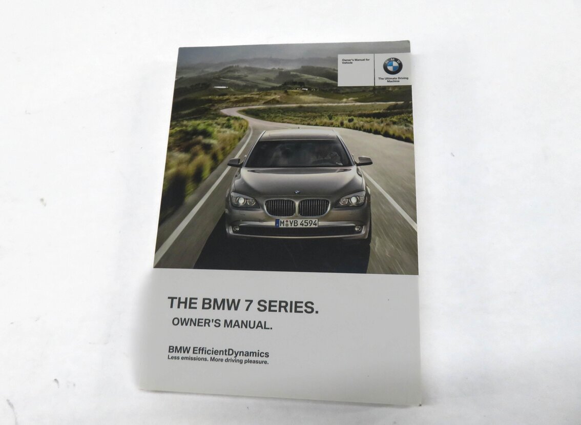 Thumbnail 4: 2012 BMW 740Li (F01) OWNERS MANUAL BOOKLET SET/3 w/ CARRYING CASE