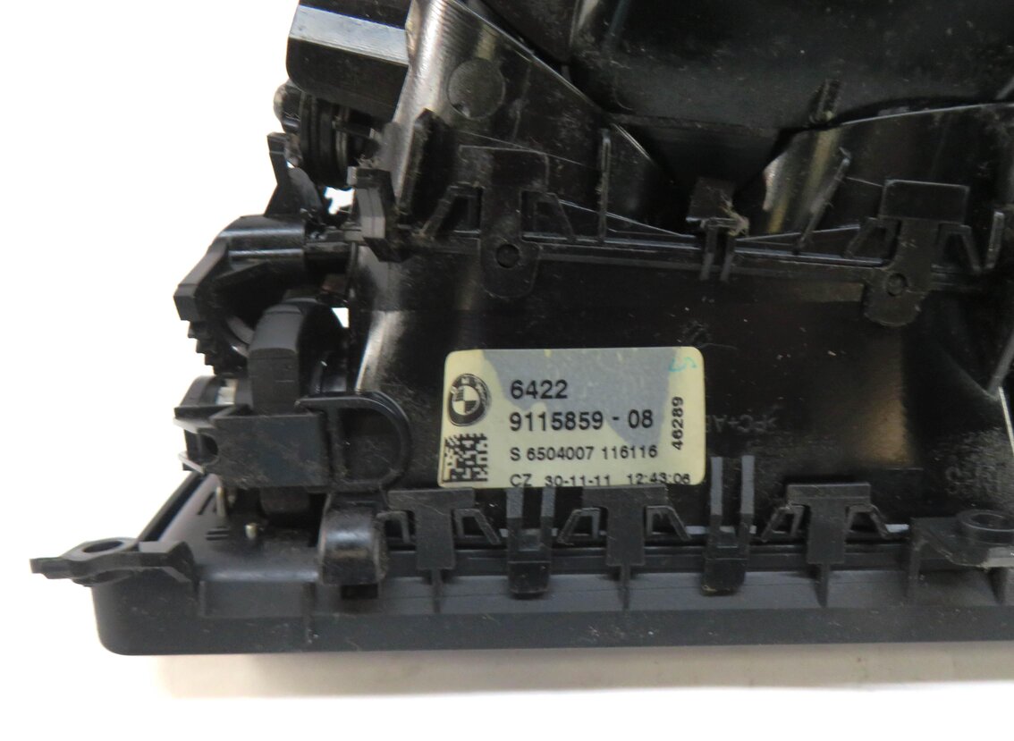 Thumbnail 5: 2012 BMW 740Li (F01) FRONT CENTER DASH A/C HEATER DUAL AIR VENT (BLACK & SILVER)