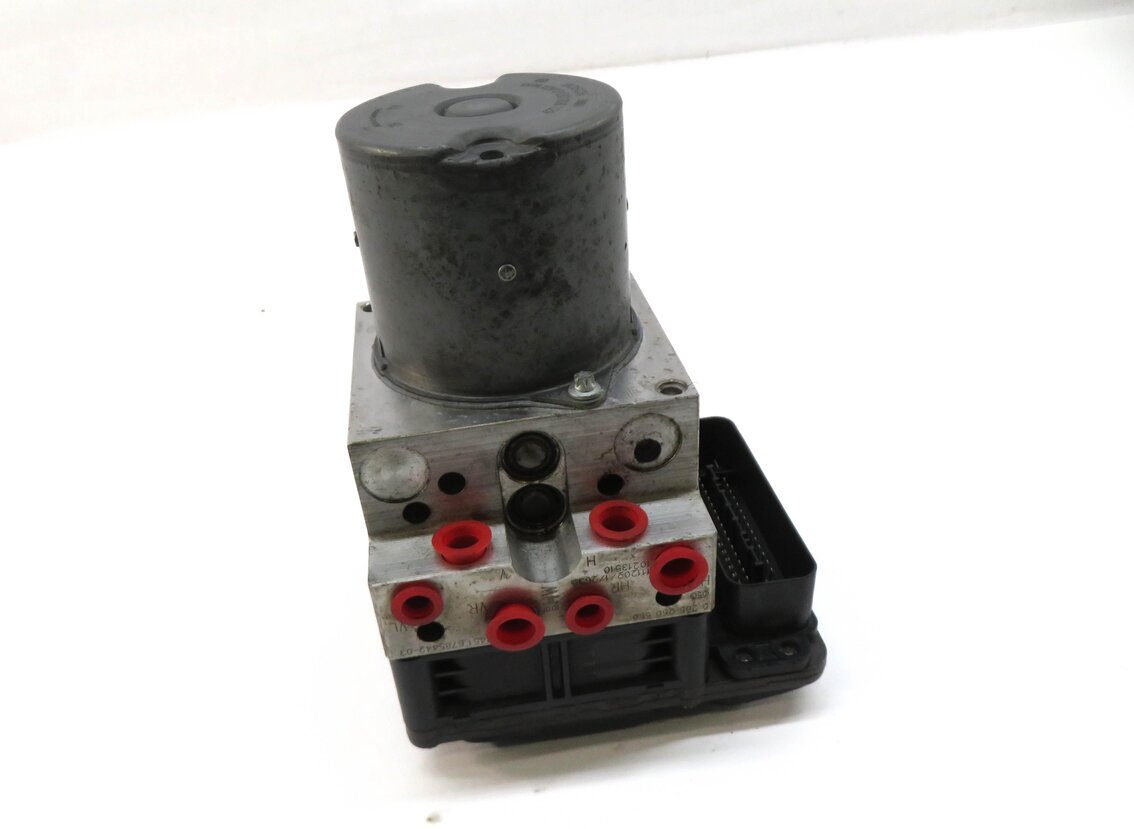 10-12 BMW 535iGT 550iGT 740i 750i 760i (F01 F07) DSC ABS ANTI LOCK BRAKE PUMP