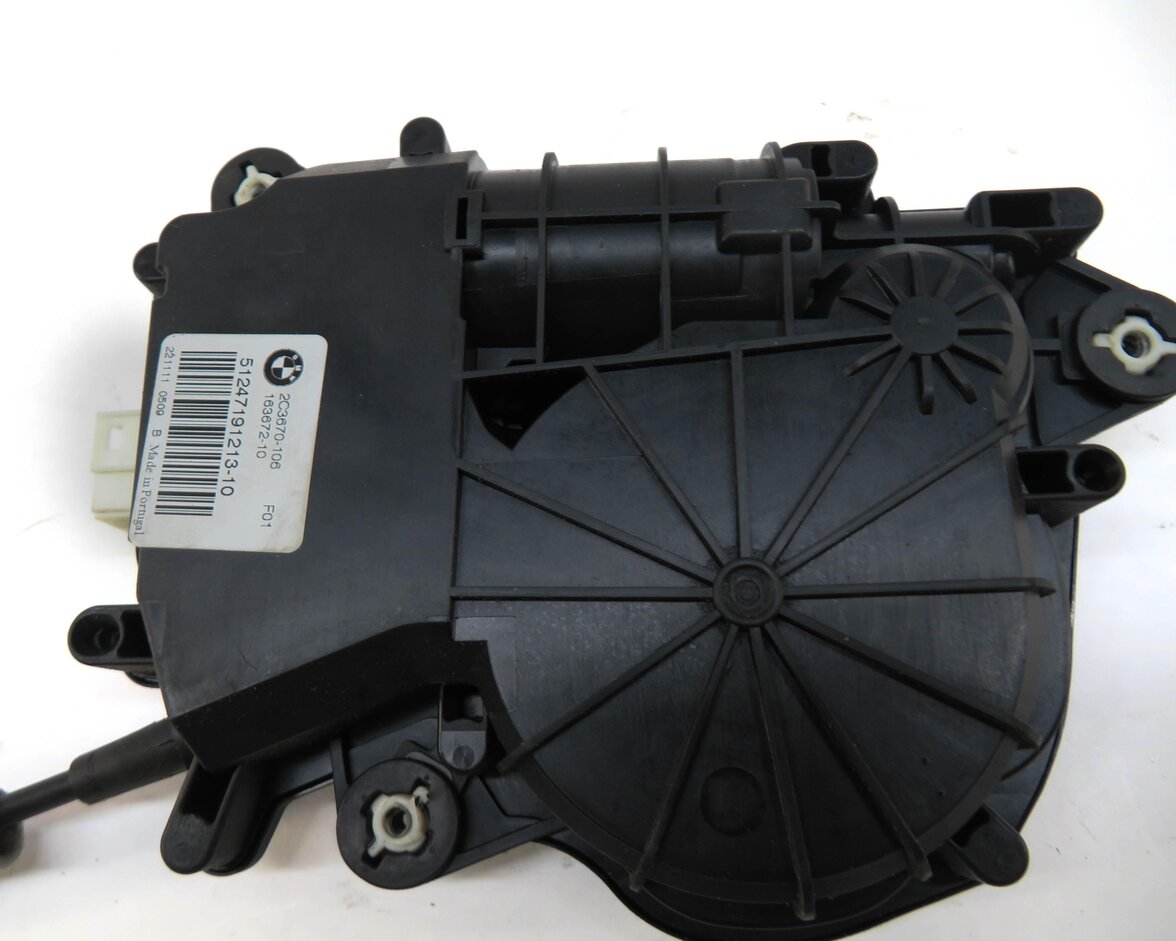 Thumbnail 8: 2012 BMW 740Li (F01) TRUNK LATCH w/ SOFT CLOSE MOTOR & CABLE 51247269543