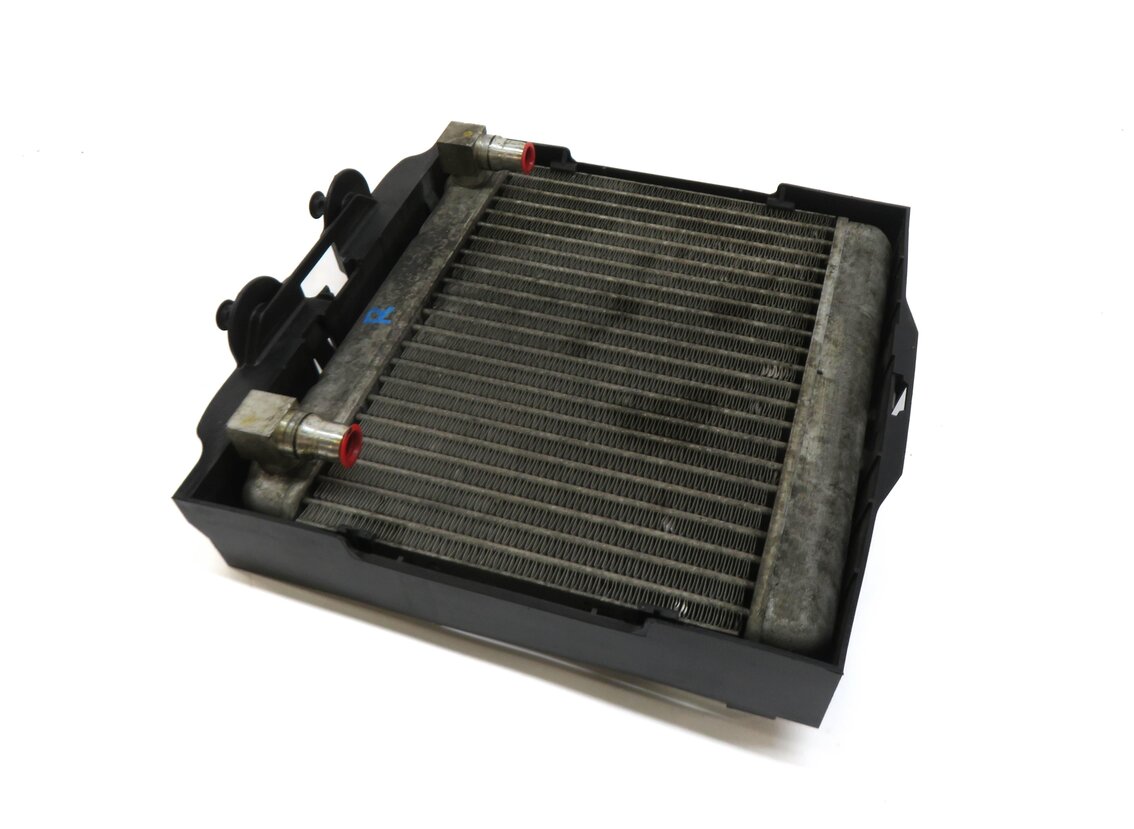 2010-2019 BMW 535i 550i 640i 740i 750i 760i (F01 F06 F07 F10) ENGINE OIL COOLER