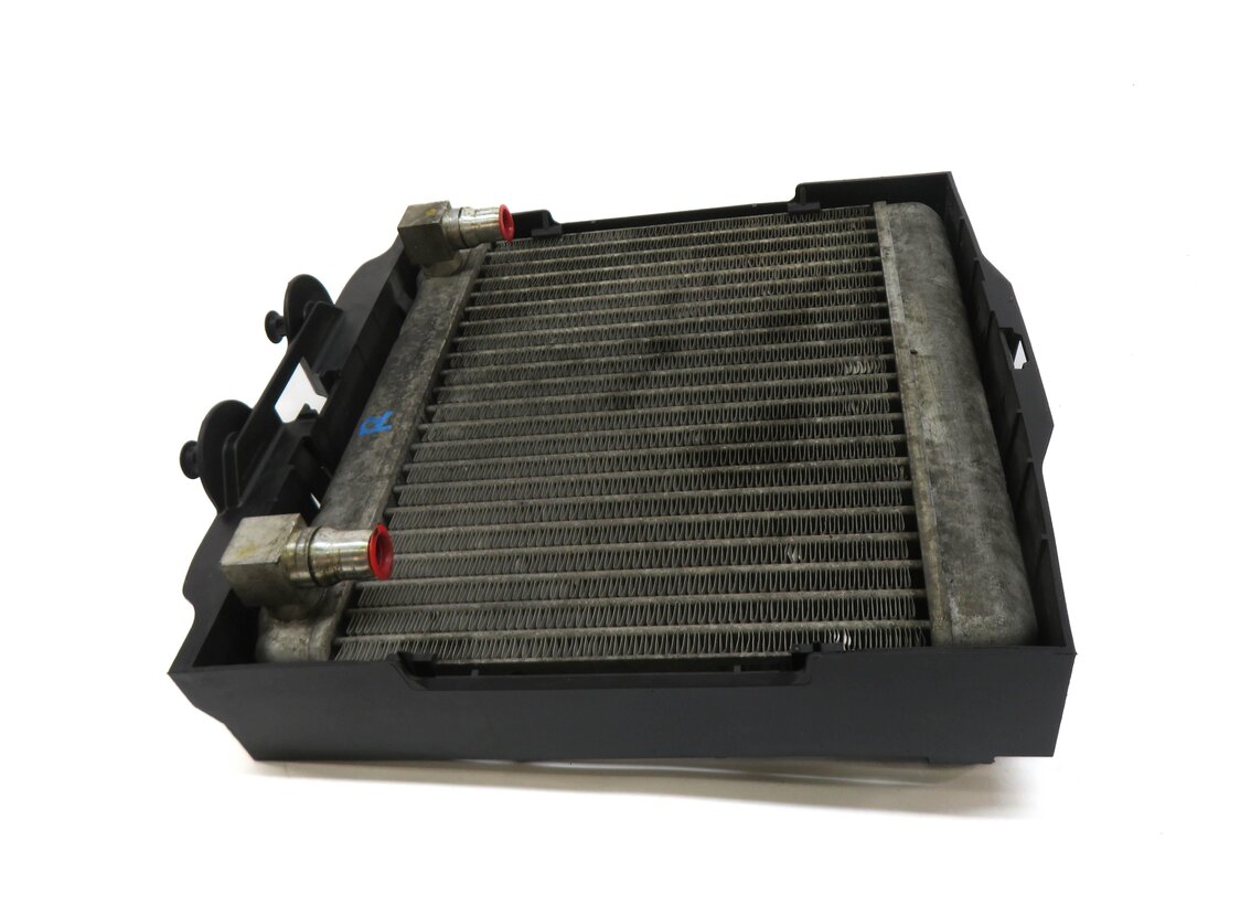 Thumbnail 2: 2010-2019 BMW 535i 550i 640i 740i 750i 760i (F01 F06 F07 F10) ENGINE OIL COOLER