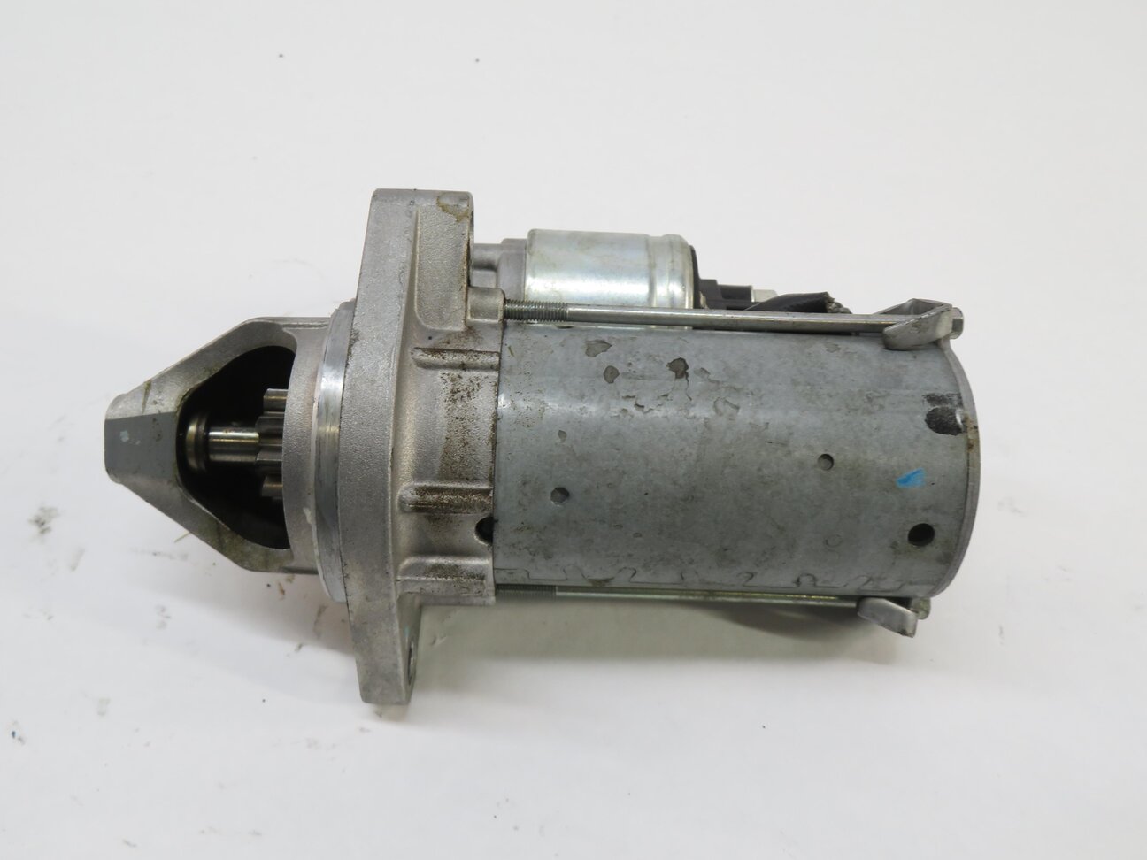 Thumbnail 2: 2012 BMW 740i (F01 F02) 3.0L N54 TWIN TURBO ENGINE STARTER MOTOR