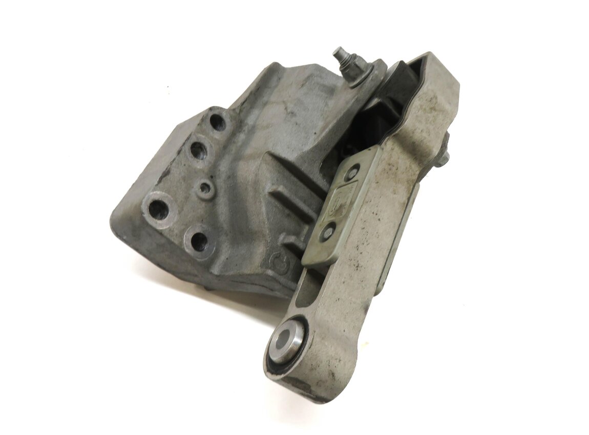 2013 RANGE ROVER EVOQUE (L538) 2.0L TURBO UPPER ENGINE MOTOR MOUNT BRACKET