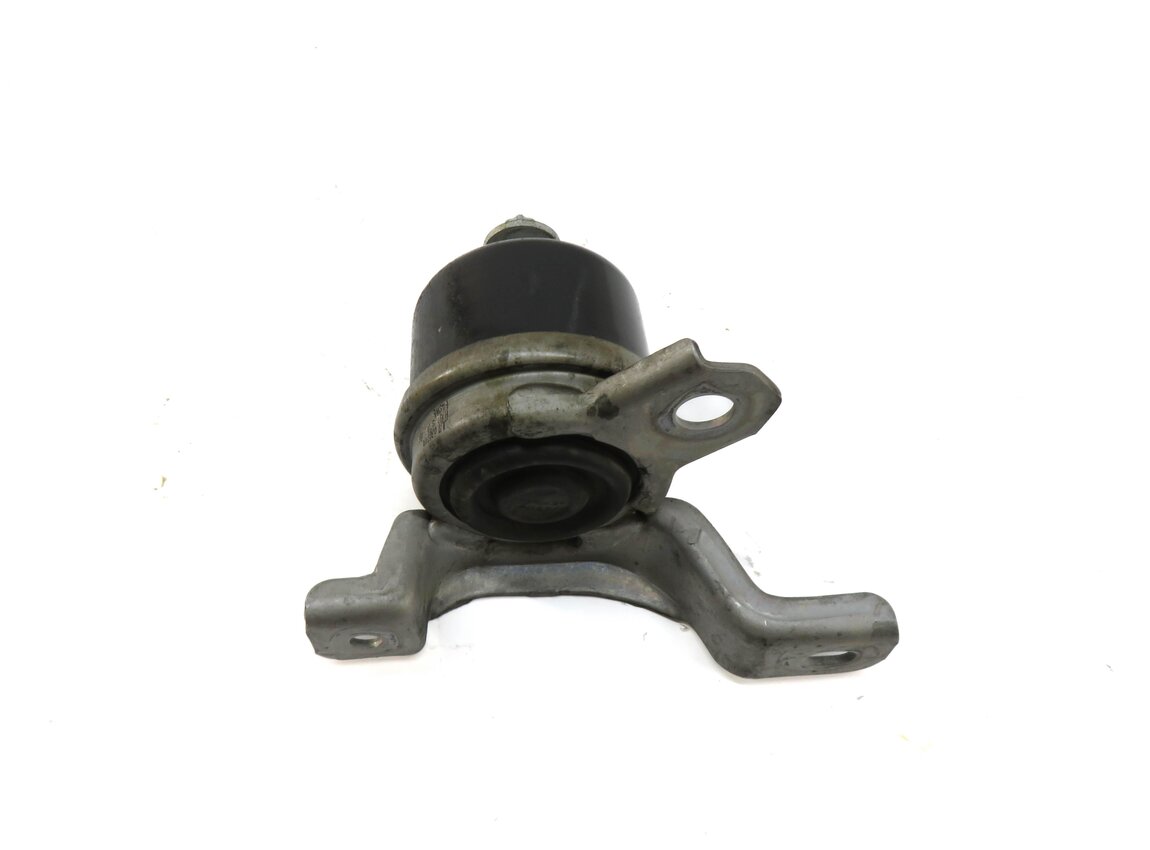 Thumbnail 2: 2013 RANGE ROVER EVOQUE (L538) 2.0L TURBO ENGINE RIGHT MOTOR MOUNT BRACKET