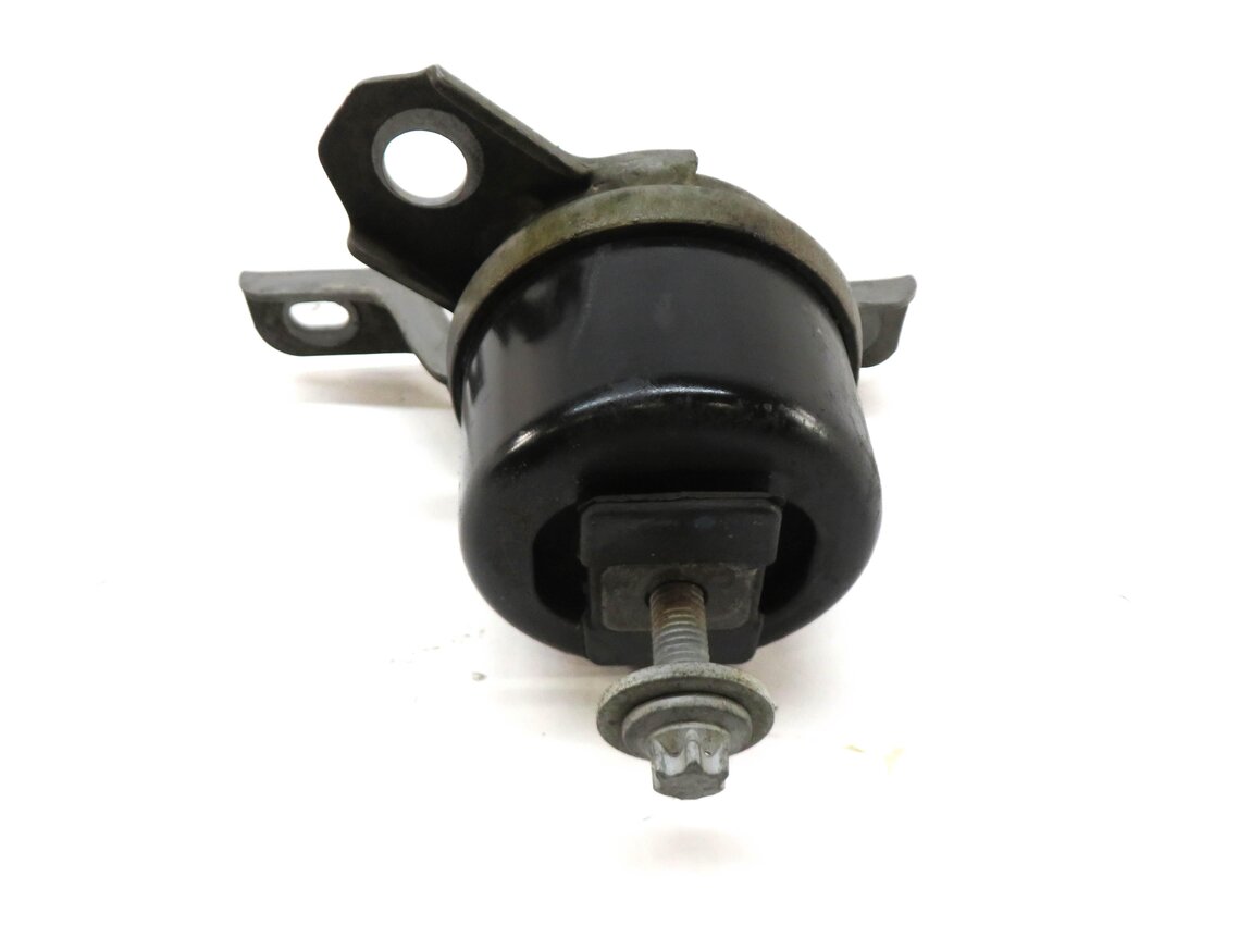 Thumbnail 3: 2013 RANGE ROVER EVOQUE (L538) 2.0L TURBO ENGINE RIGHT MOTOR MOUNT BRACKET