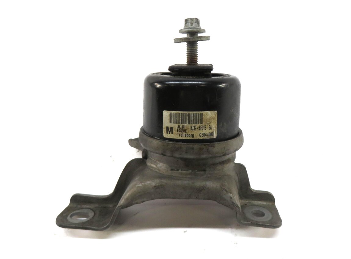 Thumbnail 4: 2013 RANGE ROVER EVOQUE (L538) 2.0L TURBO ENGINE RIGHT MOTOR MOUNT BRACKET