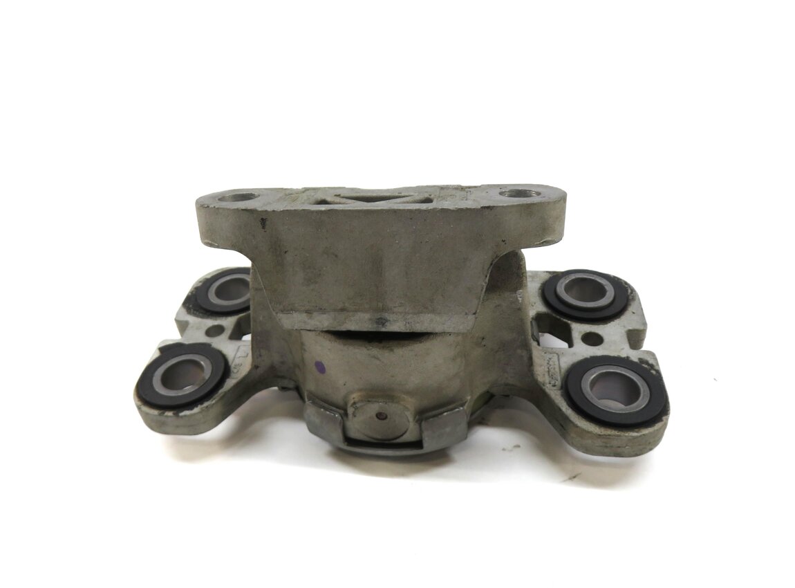 Thumbnail 4: 2013 RANGE ROVER EVOQUE (L538) 2.0L TURBO ENGINE TRANSMISSION MOUNT BRACKET