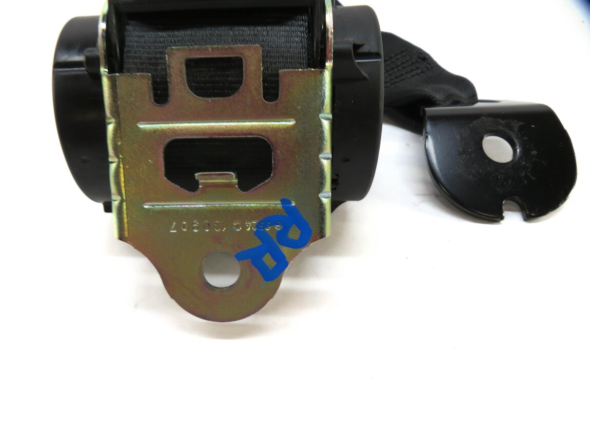 Thumbnail 4: 2013 RANGE ROVER EVOQUE (L538) RIGHT REAR SEAT SEATBELT RETRACTOR (BLACK)