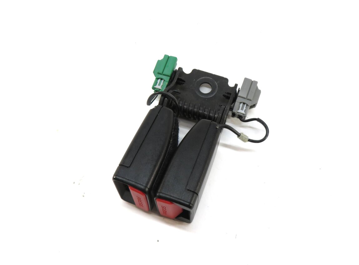 Thumbnail 1: 2013 RANGE ROVER EVOQUE L538 RIGHT CENTER REAR SEAT SEATBELT BUCKLE RECEIVER SET