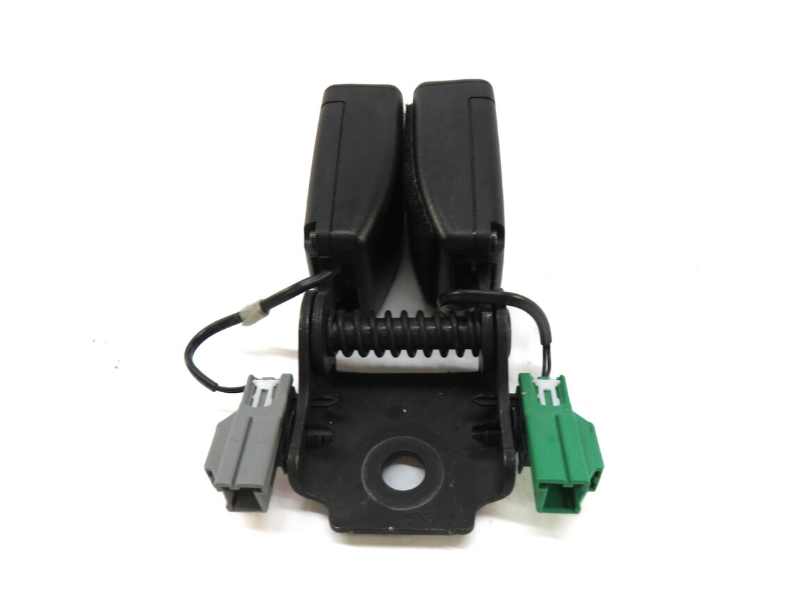 Thumbnail 3: 2013 RANGE ROVER EVOQUE L538 RIGHT CENTER REAR SEAT SEATBELT BUCKLE RECEIVER SET