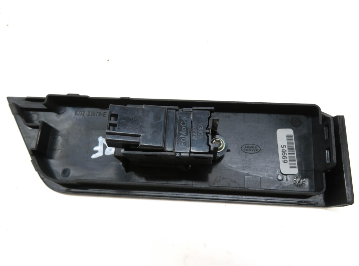 Thumbnail 4: 2013 RANGE ROVER EVOQUE (L538) RIGHT FRONT PASSENGER DOOR WINDOW SWITCH w/ TRIM