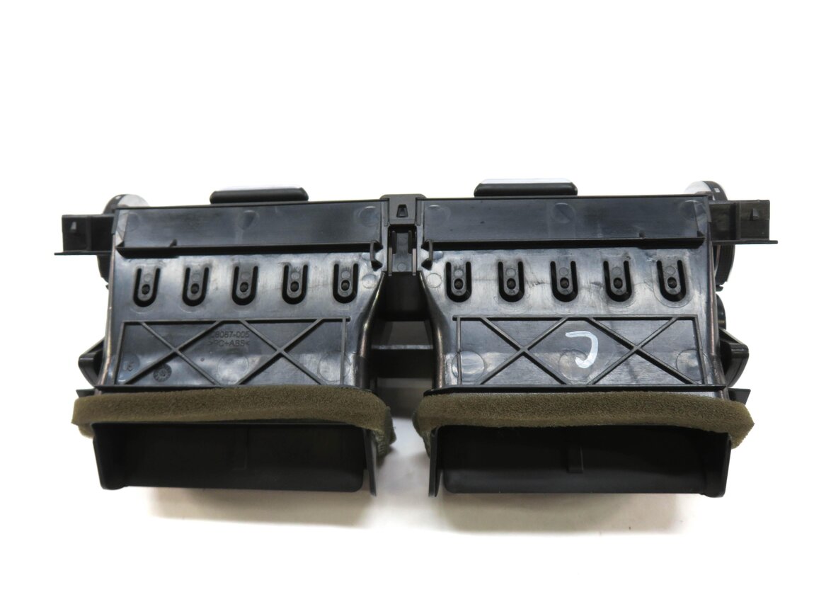 Thumbnail 3: 2013 RANGE ROVER EVOQUE (L538) FRONT CENTER DASH HEATER A/C AIR VENT