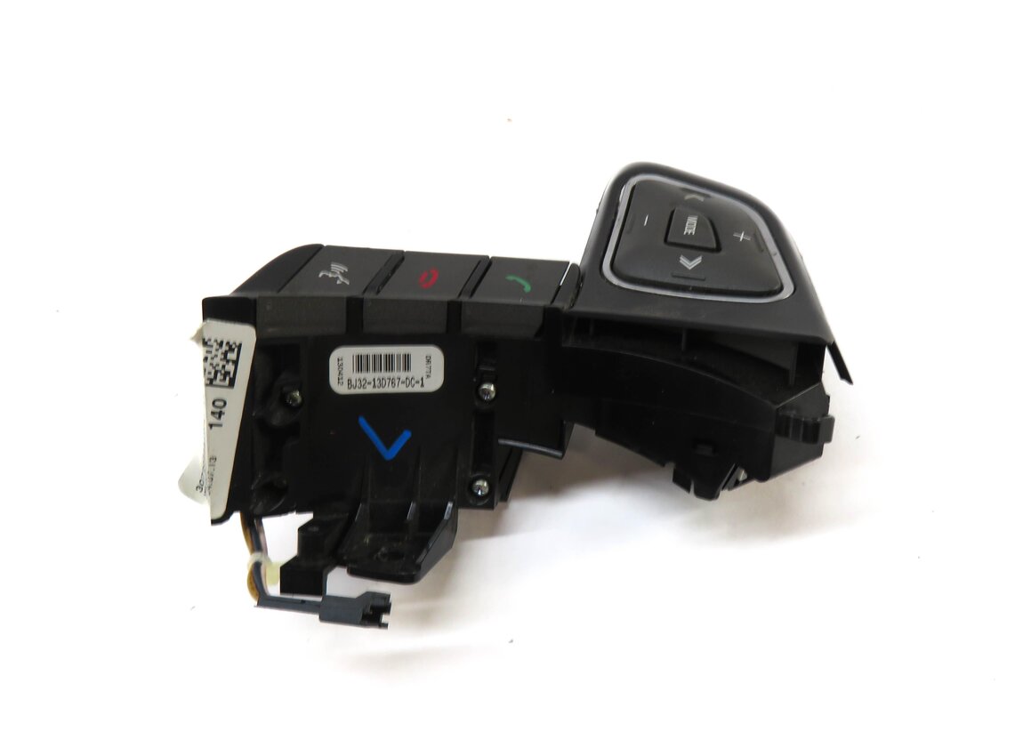 Thumbnail 4: 2013 RANGE ROVER EVOQUE (L538) LEFT STEERING WHEEL PHONE MODE SWITCH BUTTON