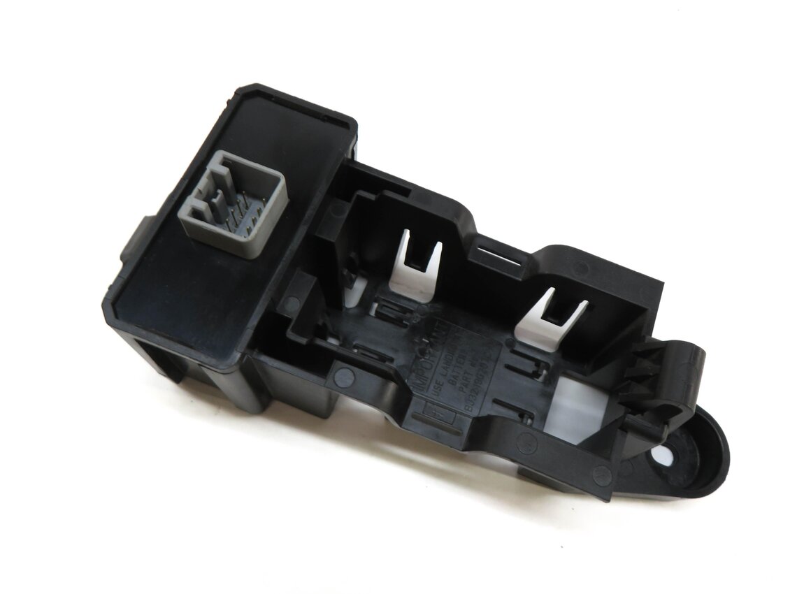 Thumbnail 1: 2013 RANGE ROVER EVOQUE (L538) AUXILIARY BATTERY MODULE HOUSING BRACKET