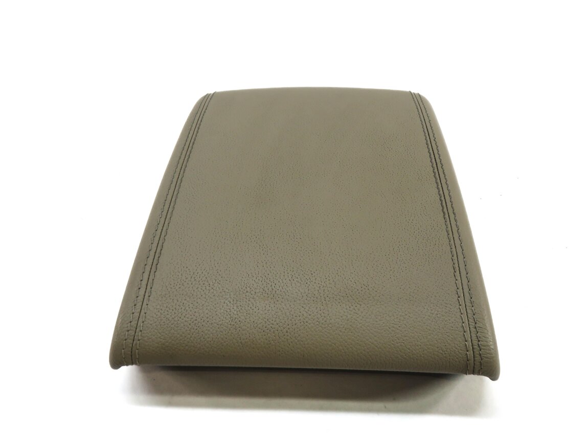 Thumbnail 3: 2012-2015 RANGE ROVER EVOQUE (L538) FRONT CENTER CONSOLE ARMREST LID (ALMOND)