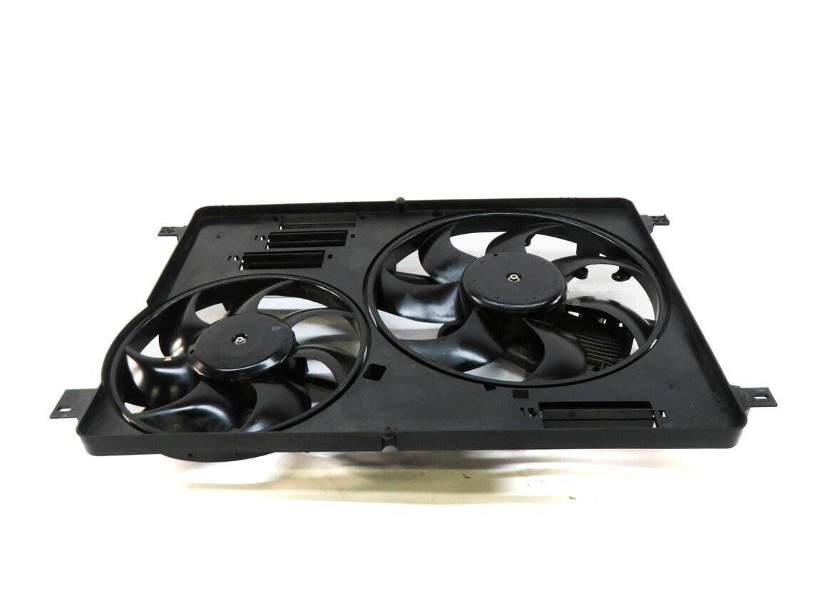 Thumbnail 3: 12-17 LR2 DISCOVERY SPORT RANGE ROVER EVOQUE (L538 L550) RADIATOR COOLING FAN