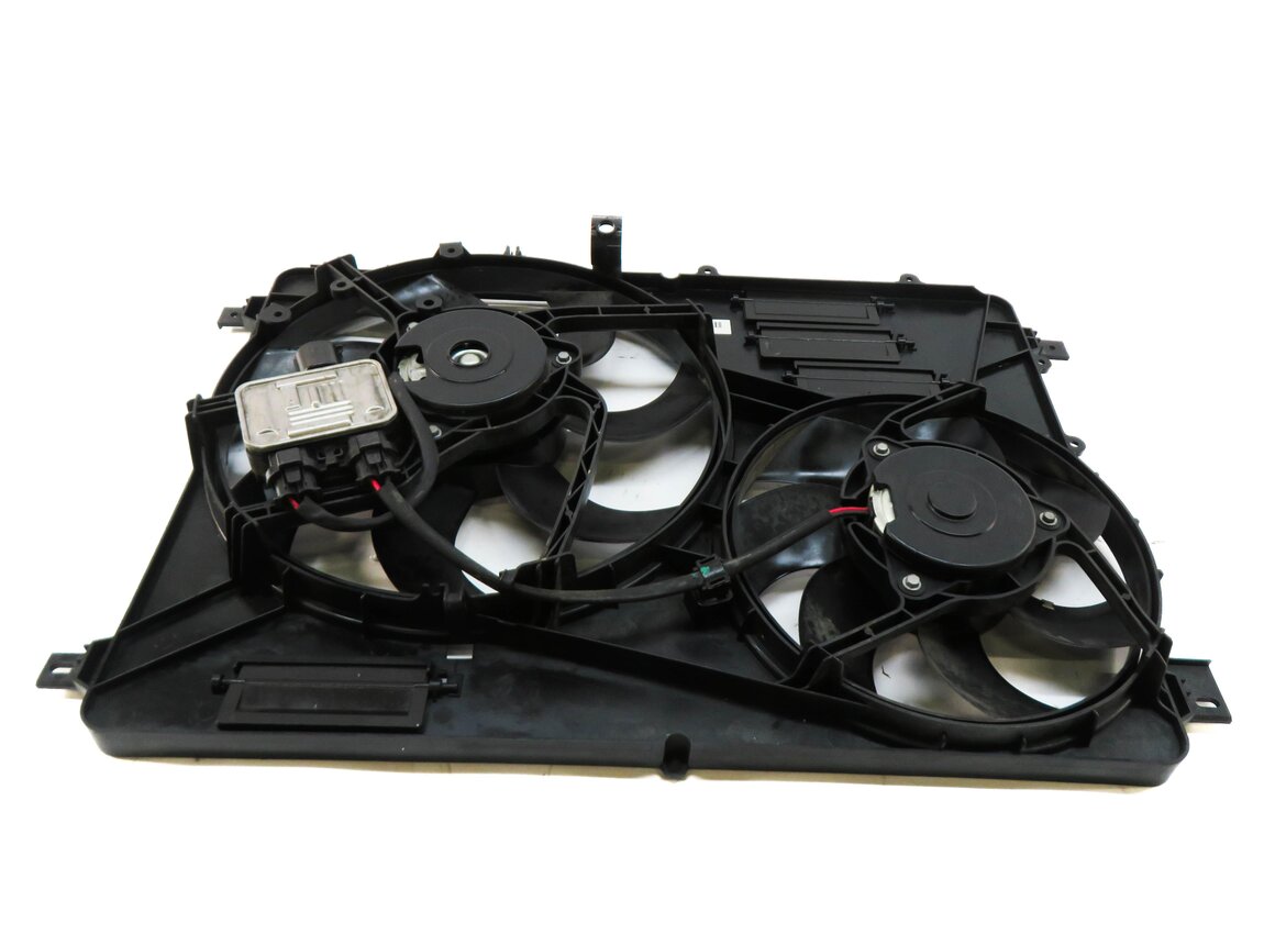 Thumbnail 5: 12-17 LR2 DISCOVERY SPORT RANGE ROVER EVOQUE (L538 L550) RADIATOR COOLING FAN