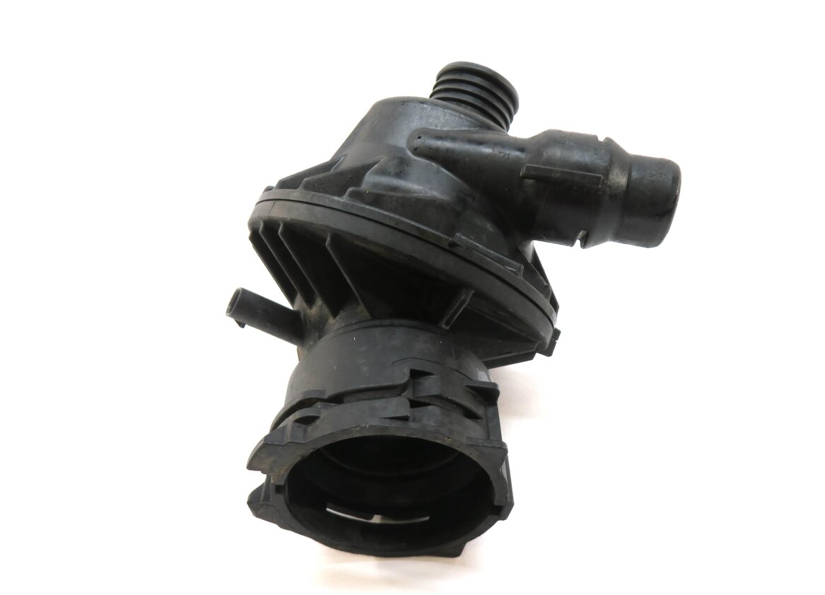 Thumbnail 4: 2015 BMW X5 (F15) 3.0L N55 TURBO ENGINE THERMOSTAT HOUSING