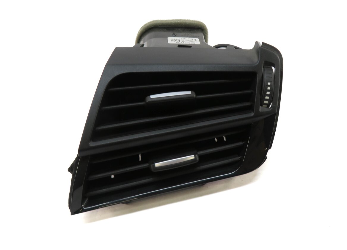 Thumbnail 2: 2015 BMW X5 (F15) RIGHT FRONT PASSENGER OUTER DASH HEATER A/C AIR VENT