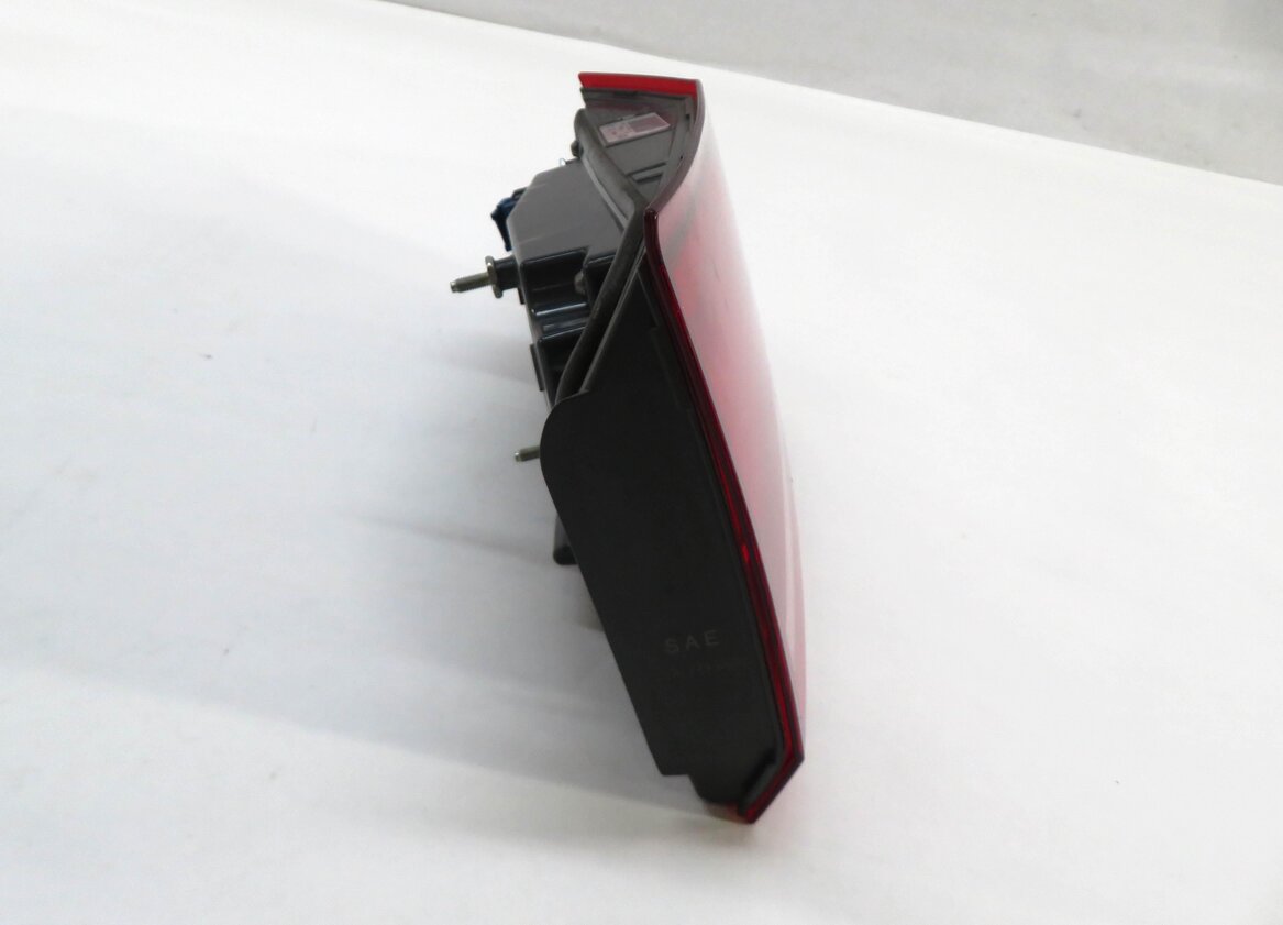Thumbnail 4: 2014-2018 BMW X5 X5M ///M (F15 F85) LEFT DRIVER REAR INNER TAILLIGHT LIGHT LAMP
