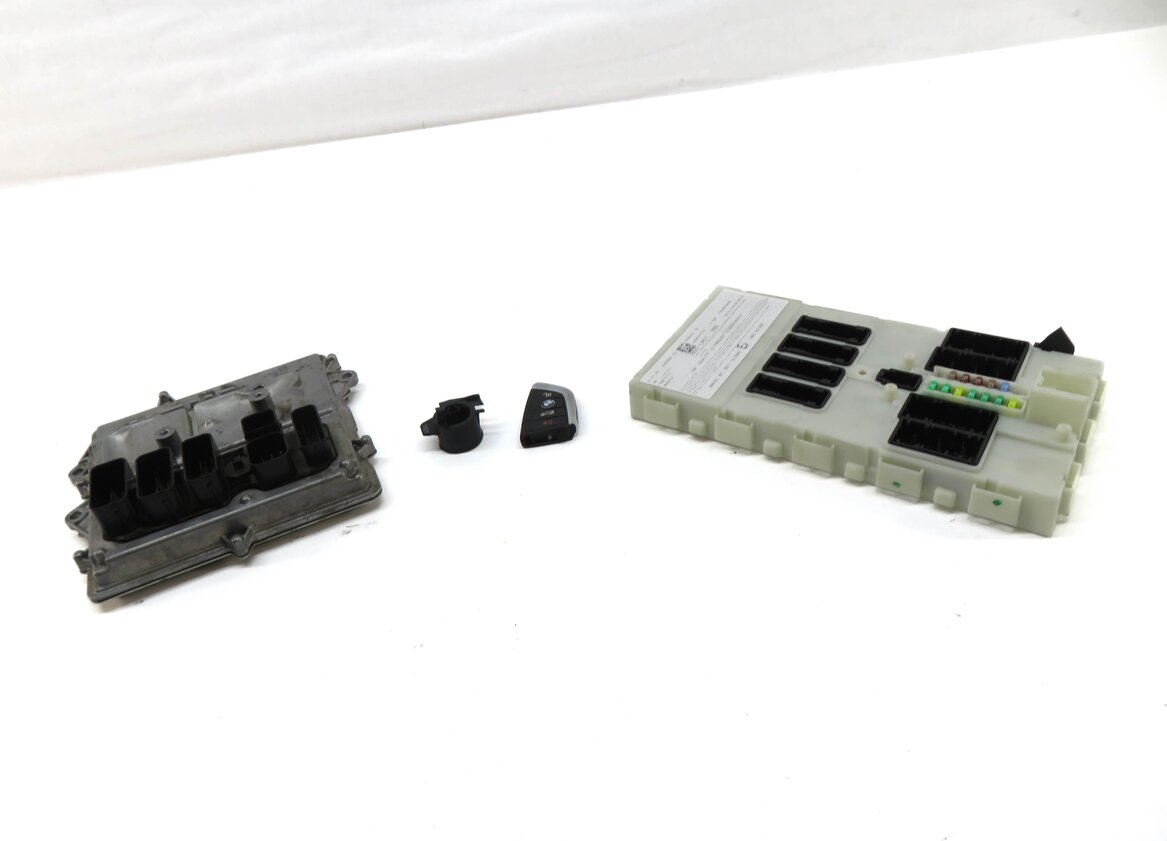 Thumbnail 2: 2015 BMW X5 (F15) 3.0L N55 TURBO ENGINE ECM BCM DME IMMOBILIZER MODULE KEY SET
