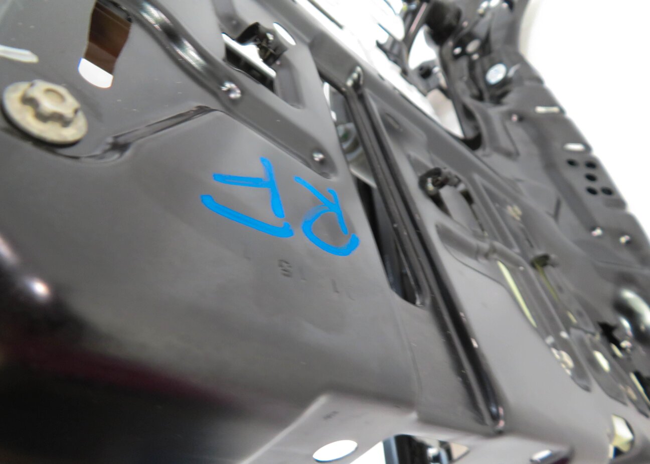 Thumbnail 6: 14-18 BMW X5 (F15) RIGHT FRONT PASSENGER 10-WAY STANDARD SEAT TRACK w/ MOTORS