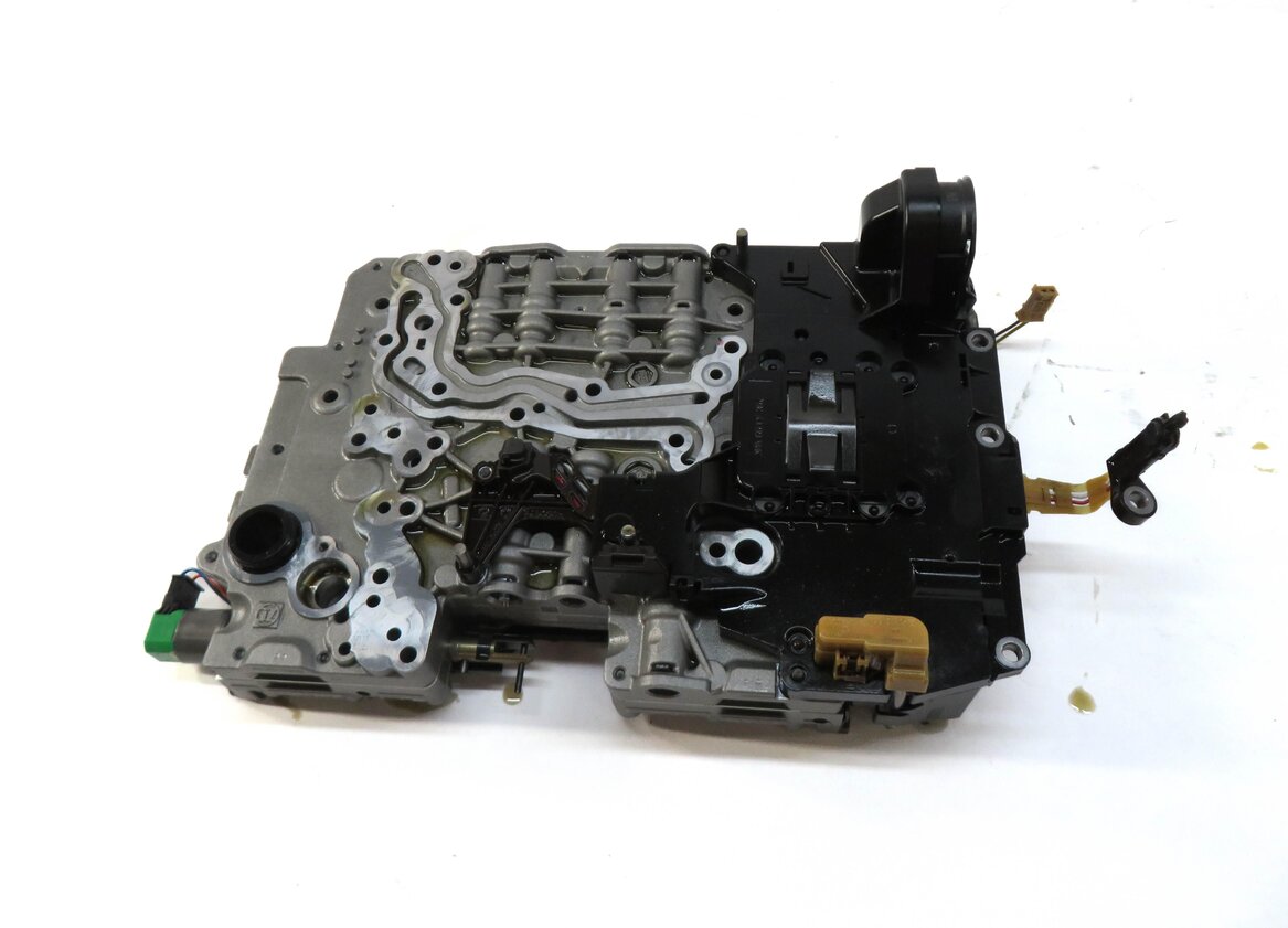 Thumbnail 3: 2014-2015 BMW X3 X5 X6 (F15 F16 F25) 3.0L AWD 8HP45X TRANSMISSION VALVE BODY