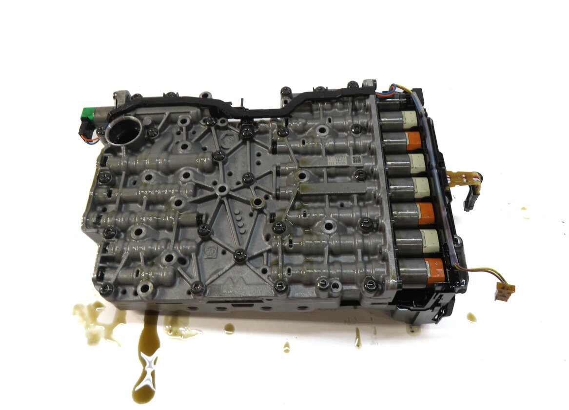 Thumbnail 4: 2014-2015 BMW X3 X5 X6 (F15 F16 F25) 3.0L AWD 8HP45X TRANSMISSION VALVE BODY