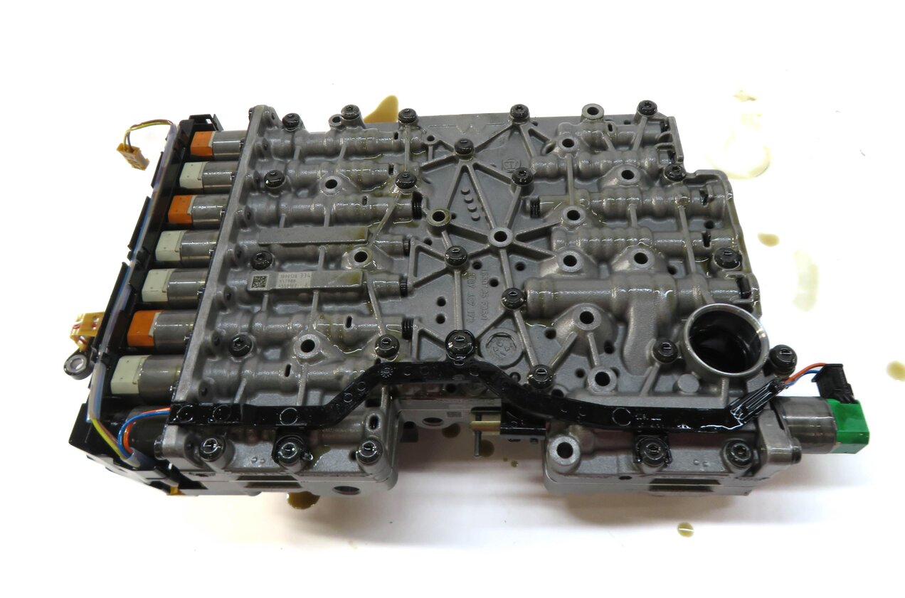 Thumbnail 5: 2014-2015 BMW X3 X5 X6 (F15 F16 F25) 3.0L AWD 8HP45X TRANSMISSION VALVE BODY