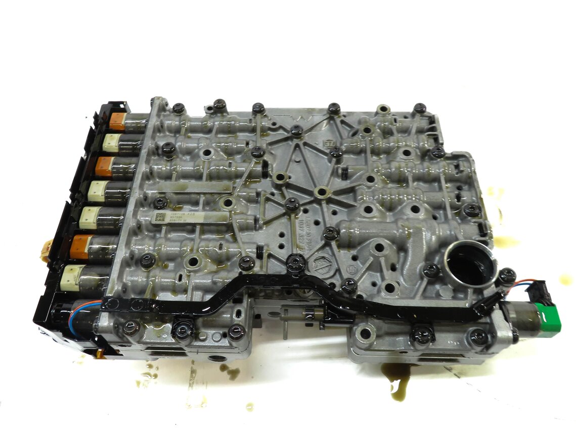 Thumbnail 4: 11-13 BMW X5 X6 (E70 E71) 3.0L TURBO 8HP-45 AUTOMATIC TRANSMISSION VALVE BODY