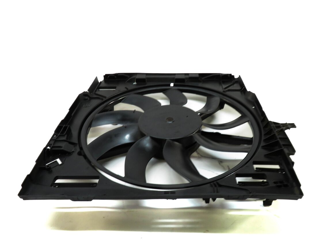 Thumbnail 3: 2009-2014 BMW X5 X6 (E70 E71) 3.0L N55 TURBO / 3.0L DIESEL COOLING FAN 850 WATT