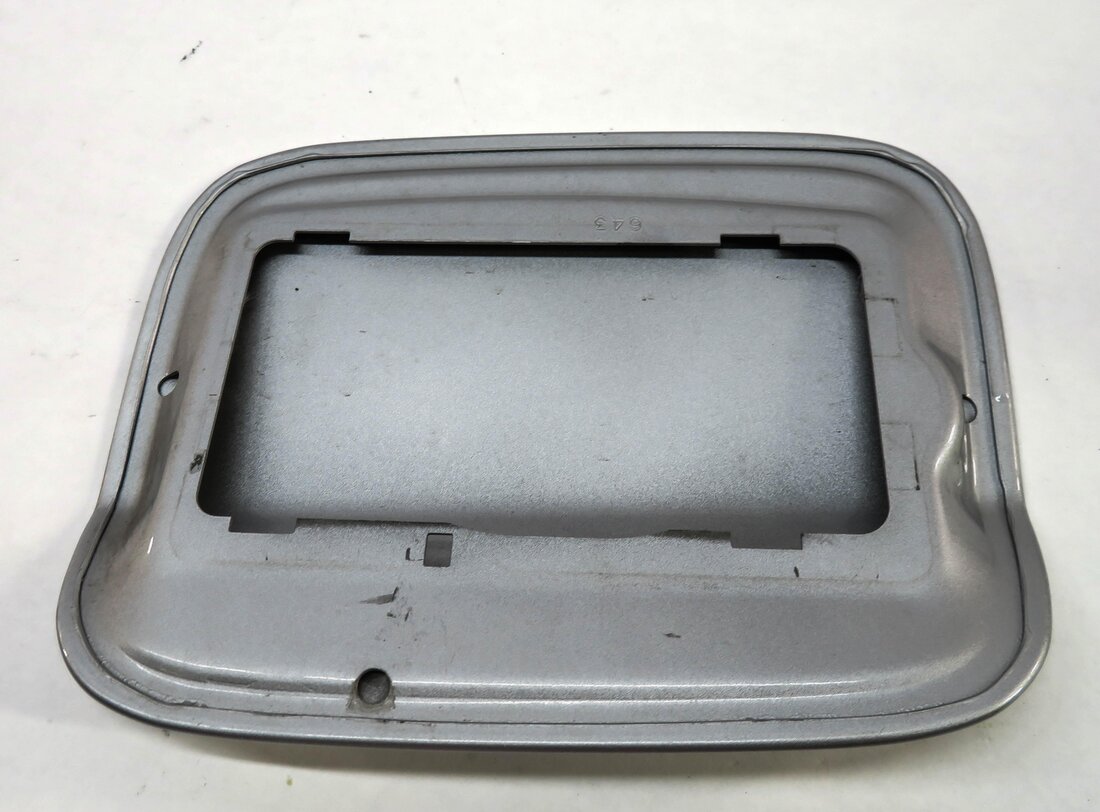 Thumbnail 4: 07-13 BMW X5 (E70) FUEL TANK DOOR LID COVER TRIM (TITANIUM SILVER METALLIC 354)