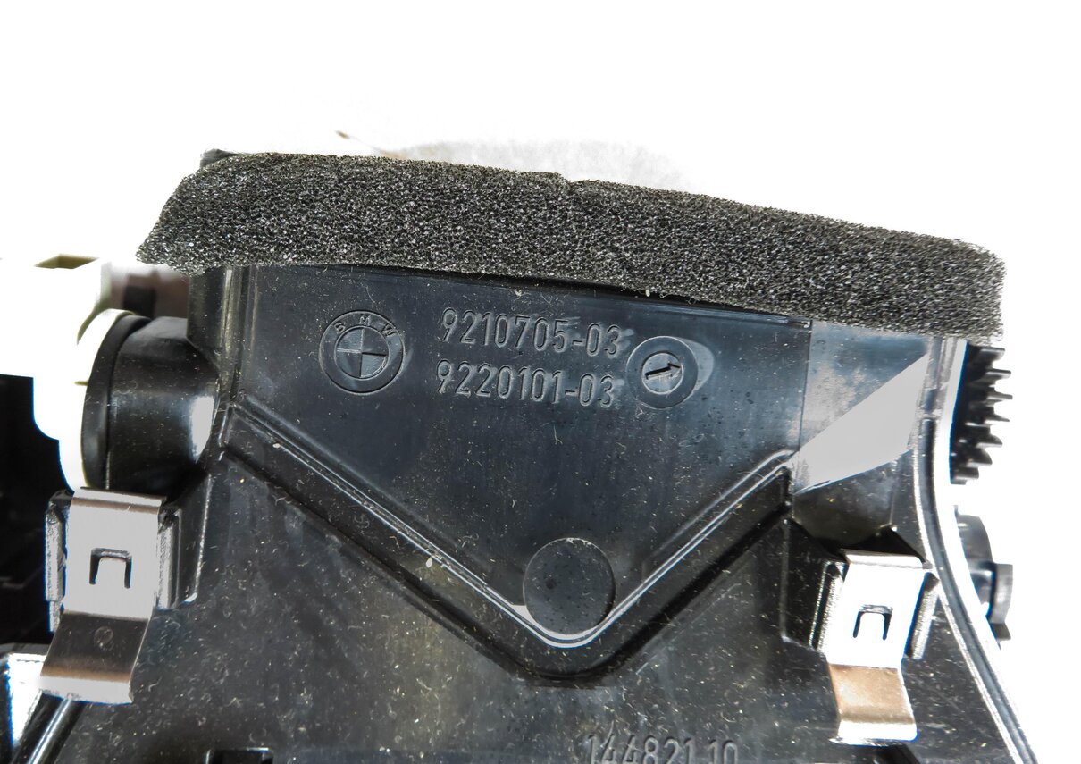 Thumbnail 5: 2012 BMW X5 (E70) FRONT CENTER DASH HEATER A/C AIR VENT w/ HAZARD LOCK SWITCH